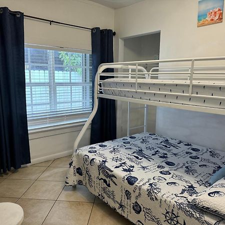 B5 Best Value On Private Bedroom With Private Bathroom In Little Havana, Miami Buitenkant foto