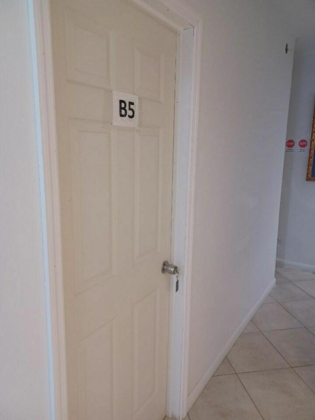 B5 Best Value On Private Bedroom With Private Bathroom In Little Havana, Miami Buitenkant foto